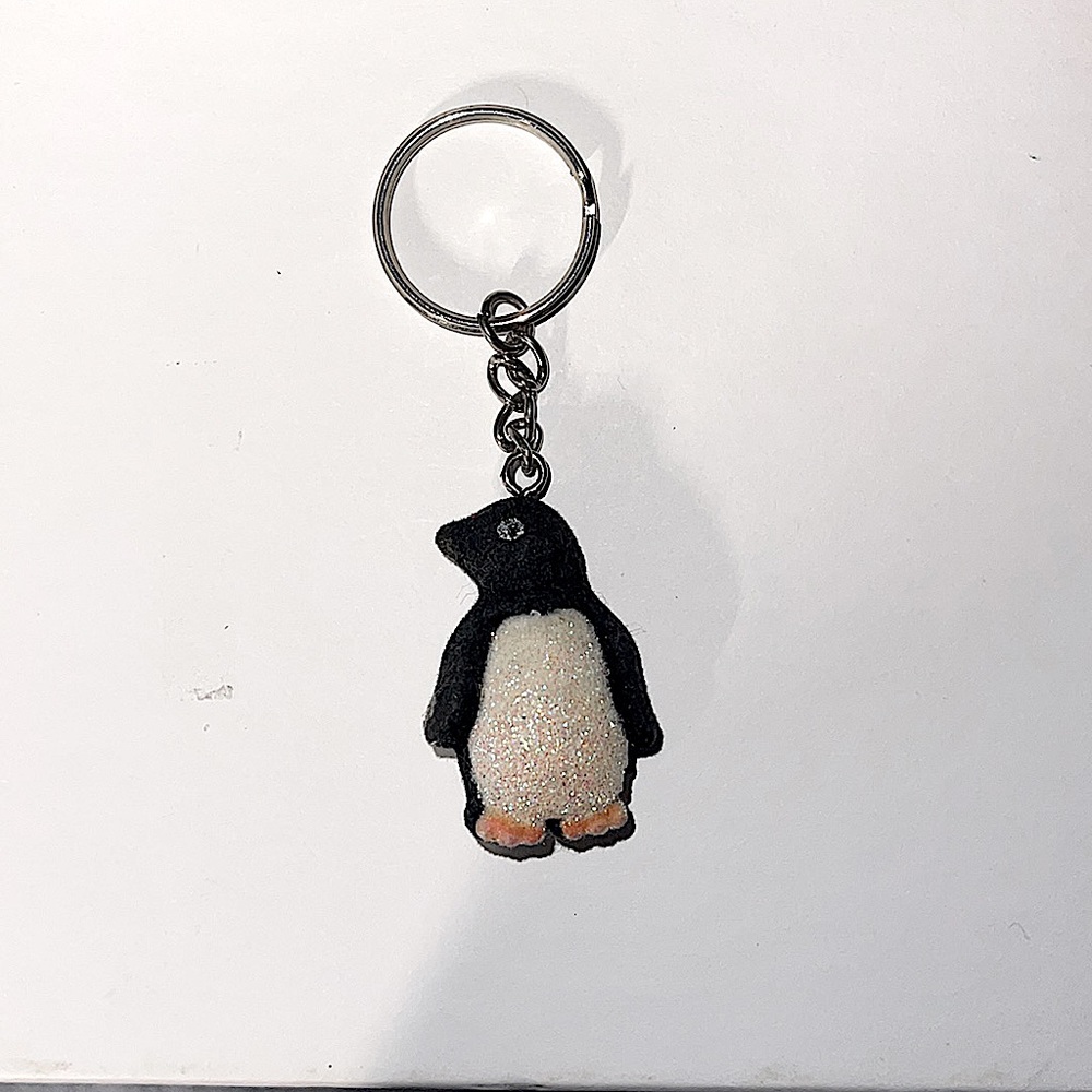 PENGUIN KEYCHAIN